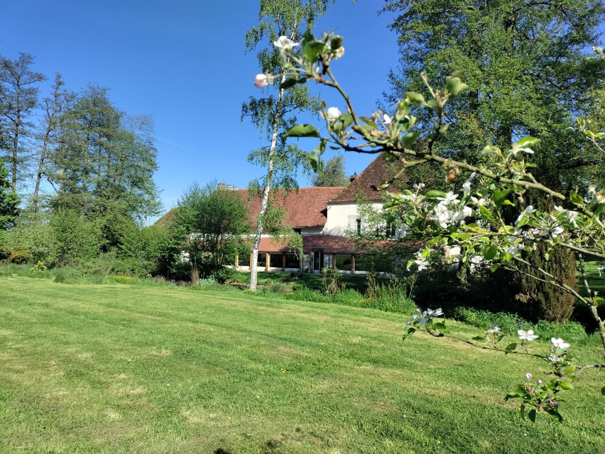 Chevannes  La Barbotiere B&B 외부 사진